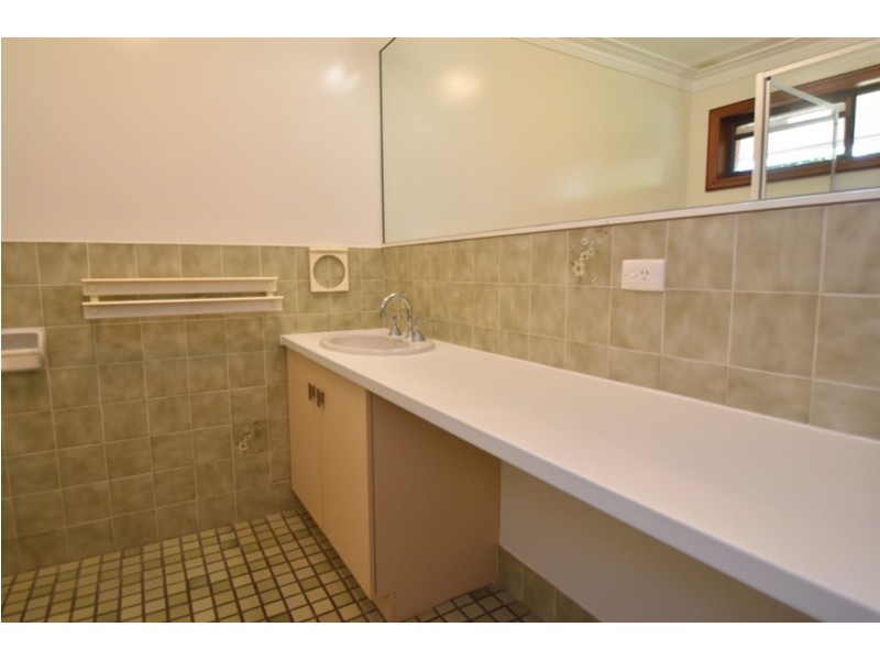 1/21 Hunter Street, Centenary Heights QLD 4350