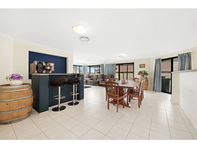 18 Sinclair Street, Wyreema QLD 4352