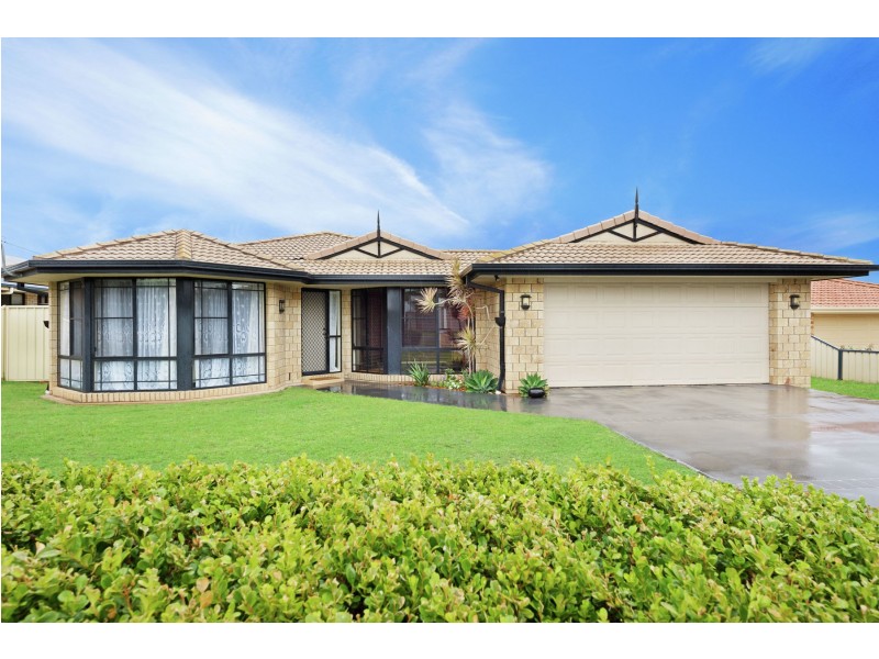 18 Sinclair Street, Wyreema QLD 4352
