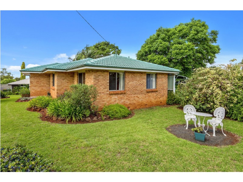 134 Hogg Street, Wilsonton Heights QLD 4350