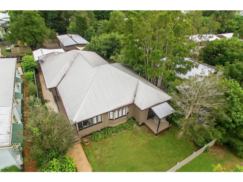 12 Carlton Street, North Toowoomba QLD 4350