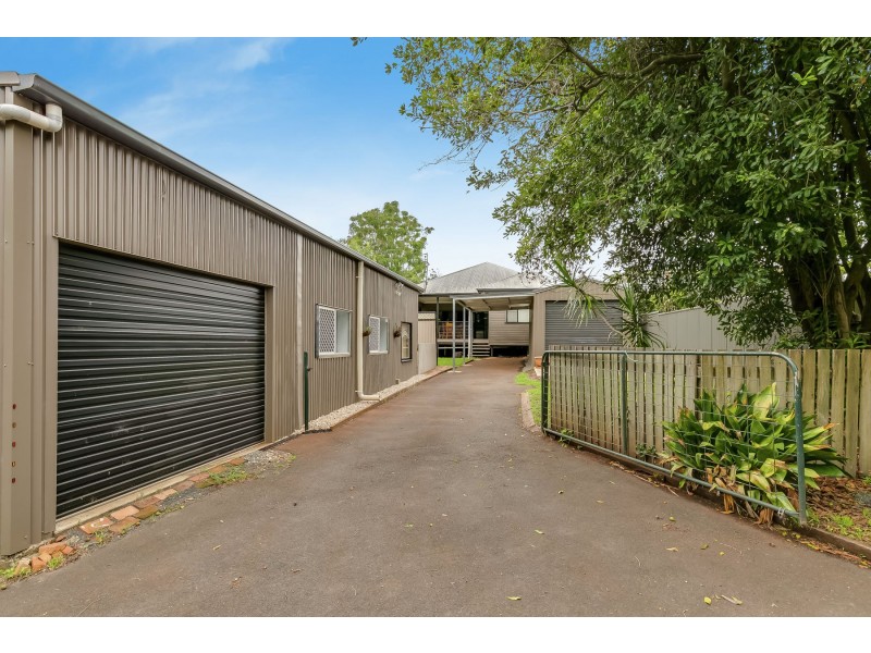 12 Carlton Street, North Toowoomba QLD 4350