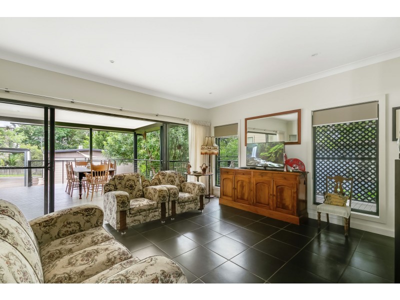 12 Carlton Street, North Toowoomba QLD 4350