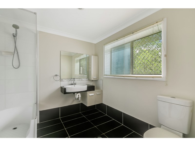 12 Carlton Street, North Toowoomba QLD 4350