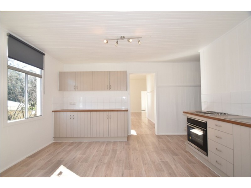 30 Swallow Court, Newtown QLD 4350