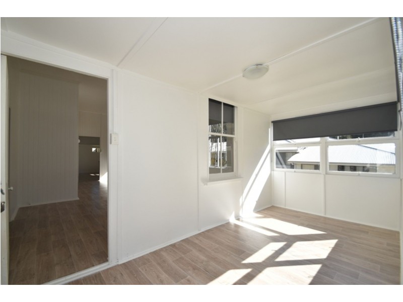 30 Swallow Court, Newtown QLD 4350