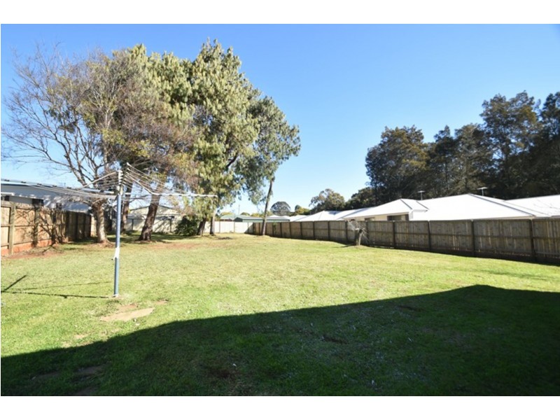 30 Swallow Court, Newtown QLD 4350