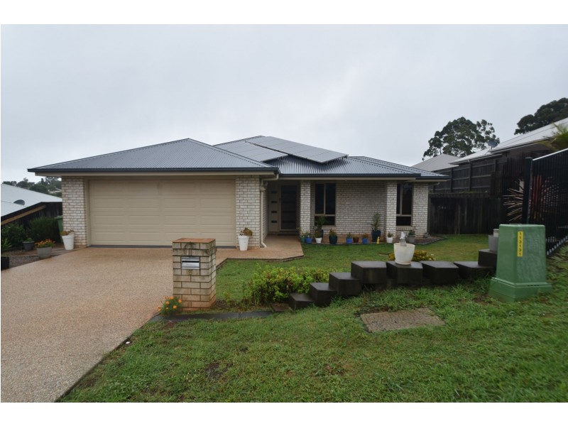 6 Latham Court, Wilsonton Heights QLD 4350