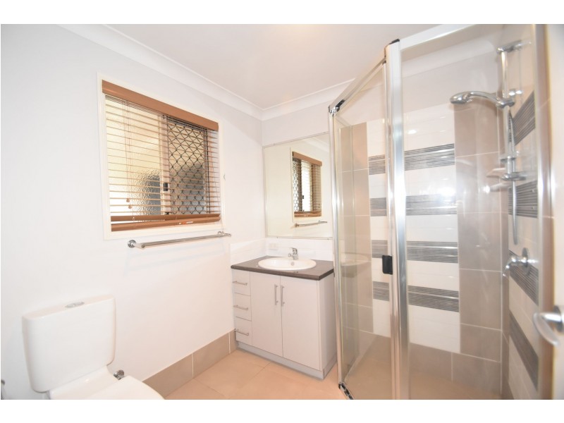 6 Latham Court, Wilsonton Heights QLD 4350
