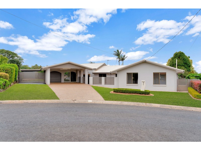 9 Diane Court, Centenary Heights QLD 4350