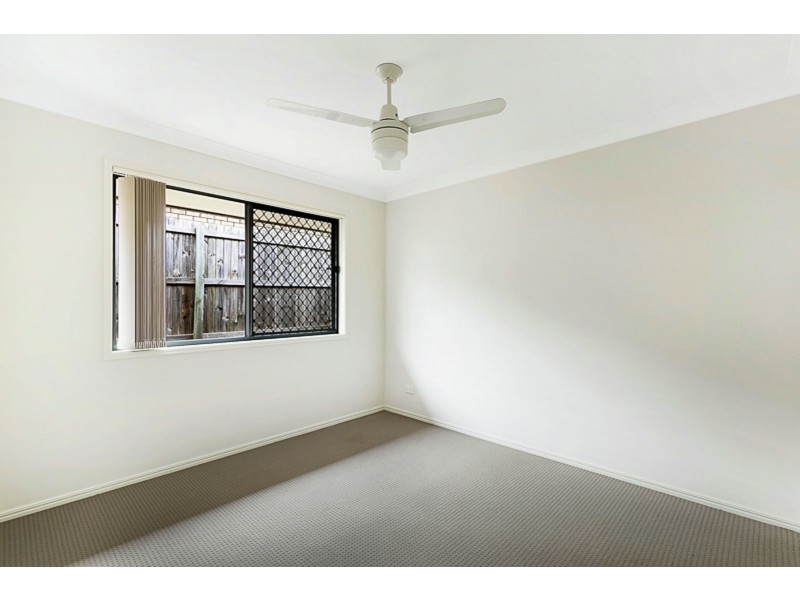 8 Sweeney Street, Kearneys Spring QLD 4350