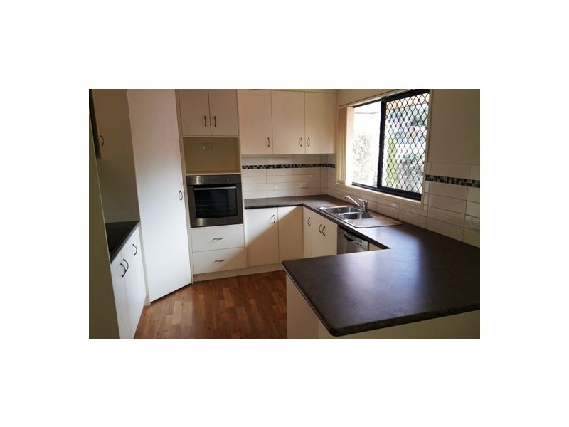 2/28 Pascoe Lane, Harlaxton QLD 4350