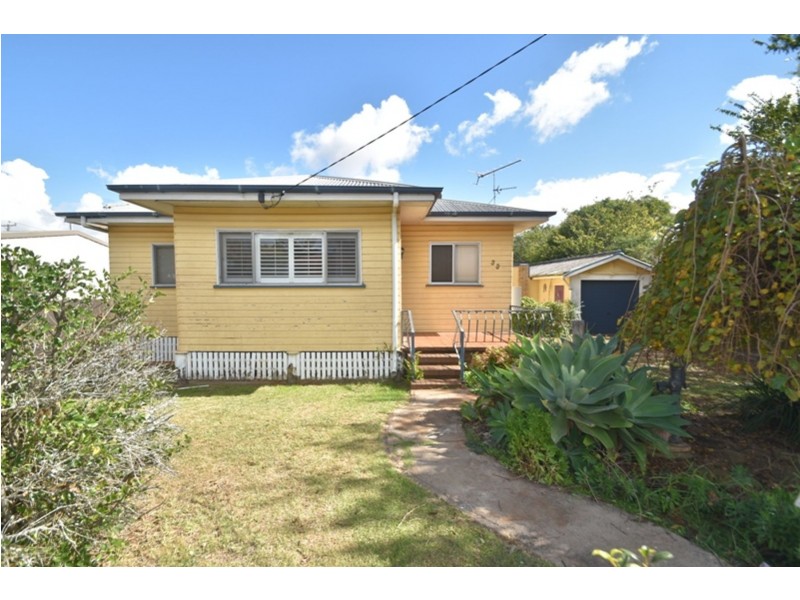 33 McIntyre Street, Centenary Heights QLD 4350