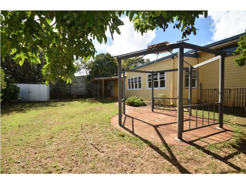 33 McIntyre Street, Centenary Heights QLD 4350