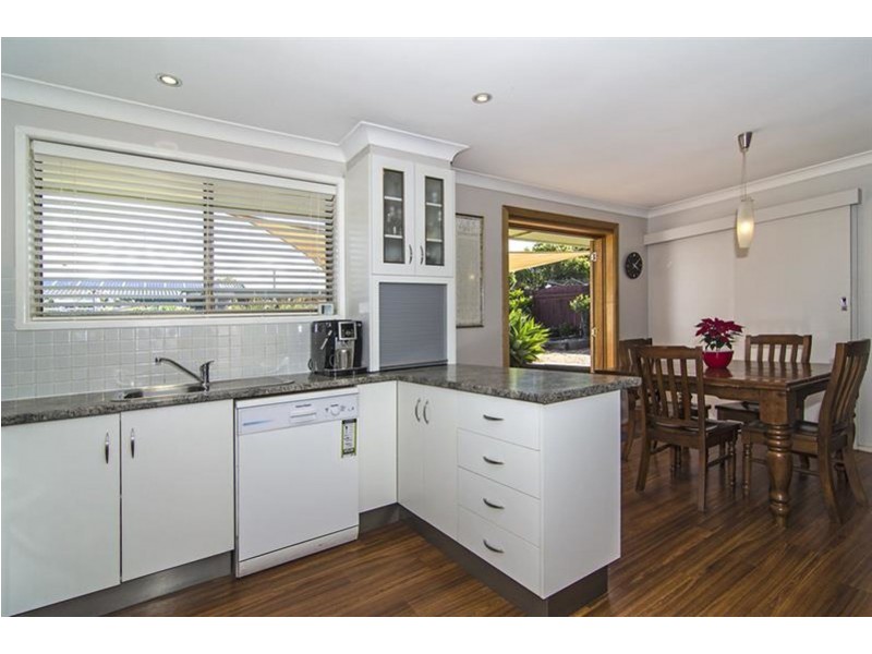 32 Charnley St, Kearneys Spring QLD 4350