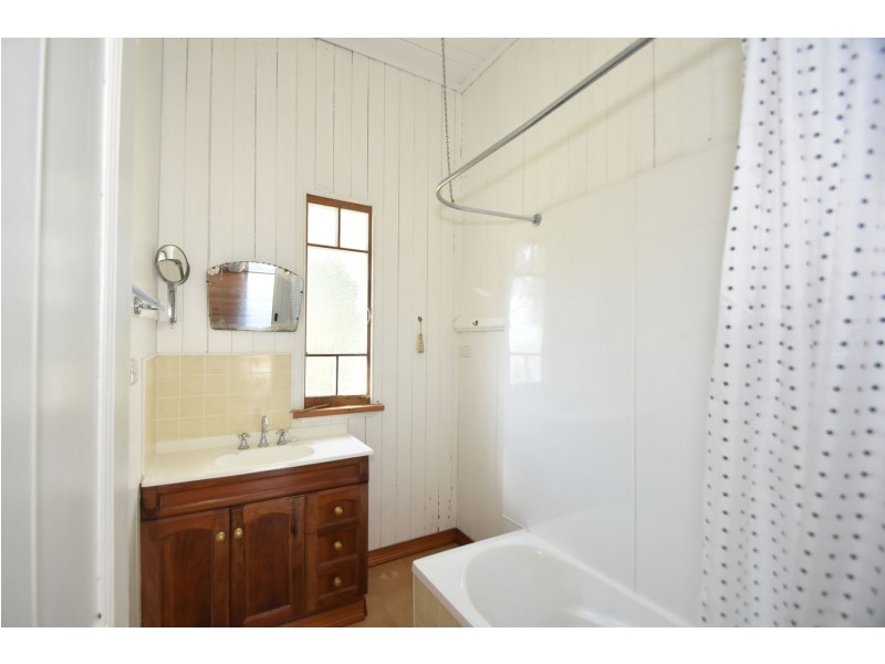 3 Horton Street, East Toowoomba QLD 4350