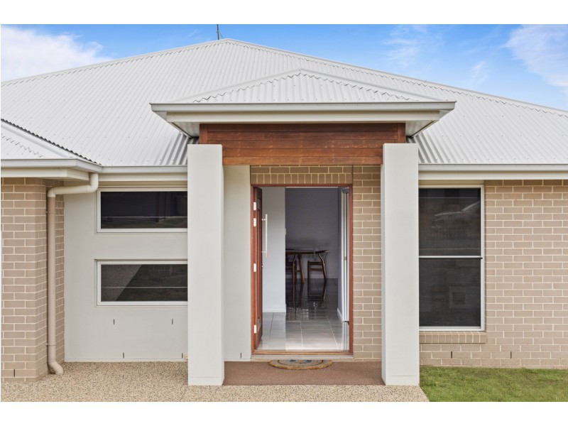 17 Kennard Street, Westbrook QLD 4350