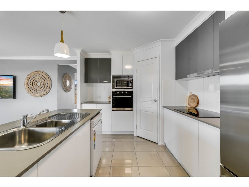 17 Kennard Street, Westbrook QLD 4350