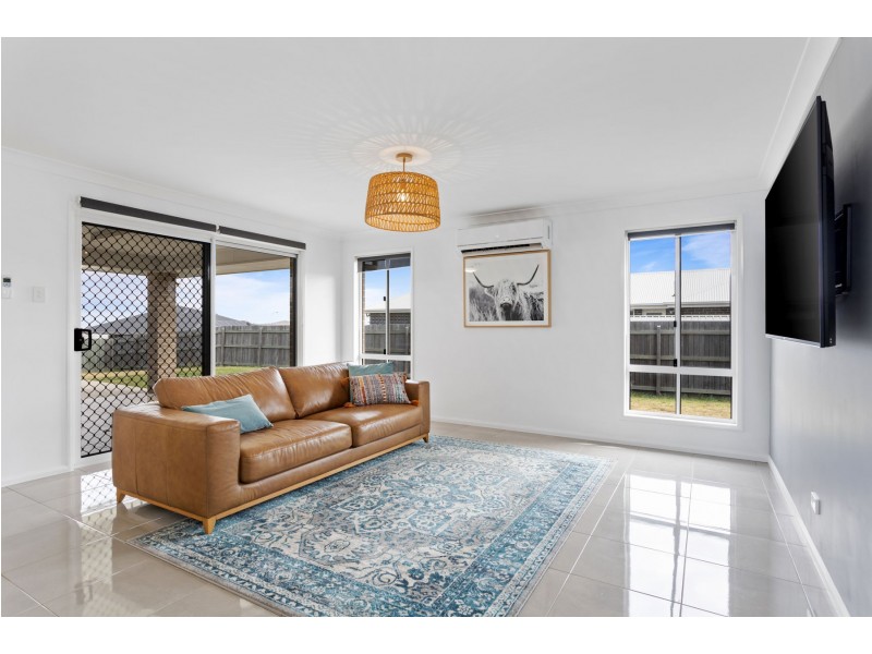 17 Kennard Street, Westbrook QLD 4350