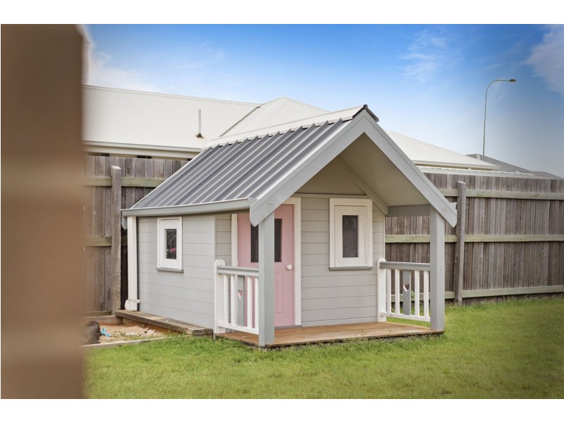 17 Kennard Street, Westbrook QLD 4350