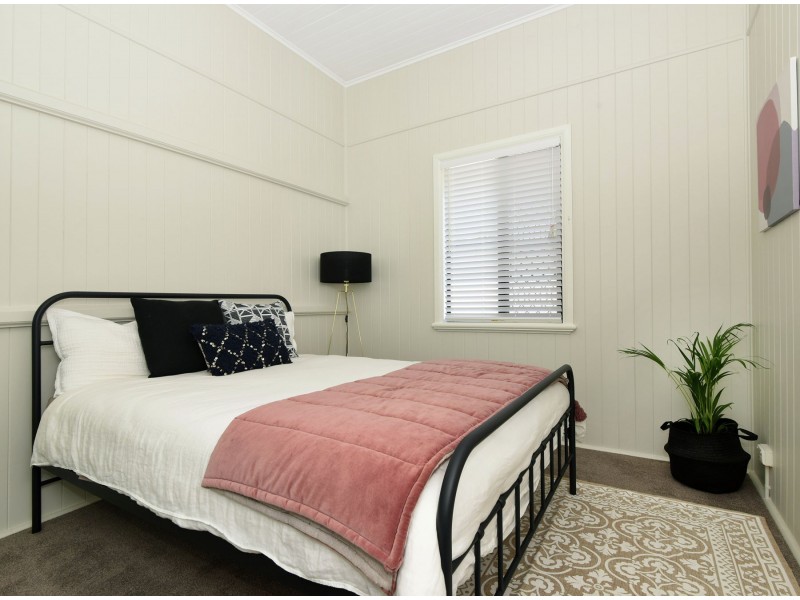 19 Venture Street, North Toowoomba QLD 4350