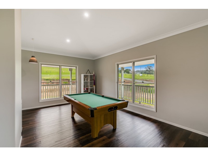 102 Preston Road, Whichello QLD 4352