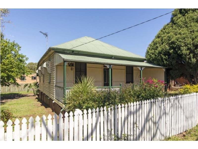 270 James Street, Harristown QLD 4350