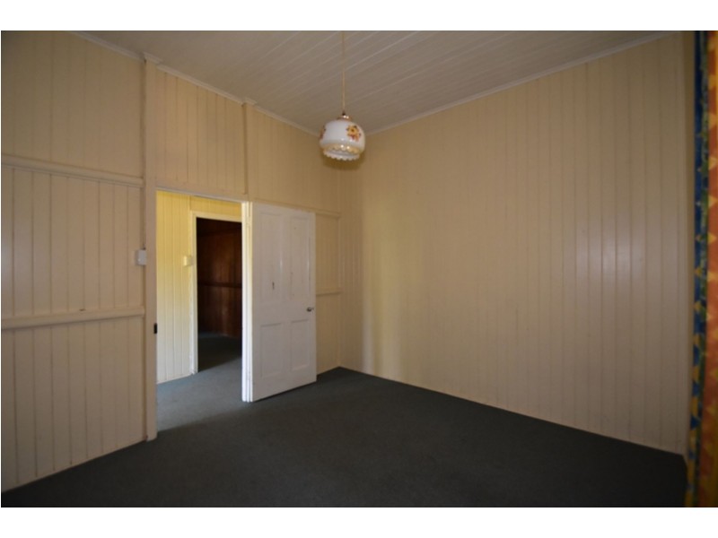 270 James Street, Harristown QLD 4350