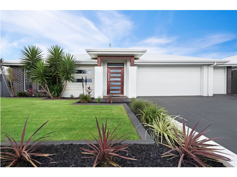 22 Tarlington Street, Middle Ridge QLD 4350