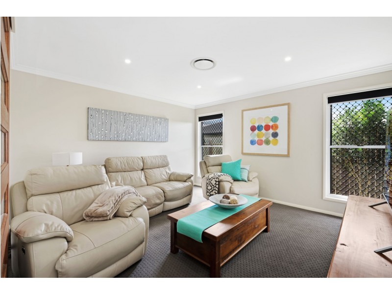 22 Tarlington Street, Middle Ridge QLD 4350