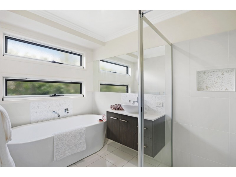 22 Tarlington Street, Middle Ridge QLD 4350