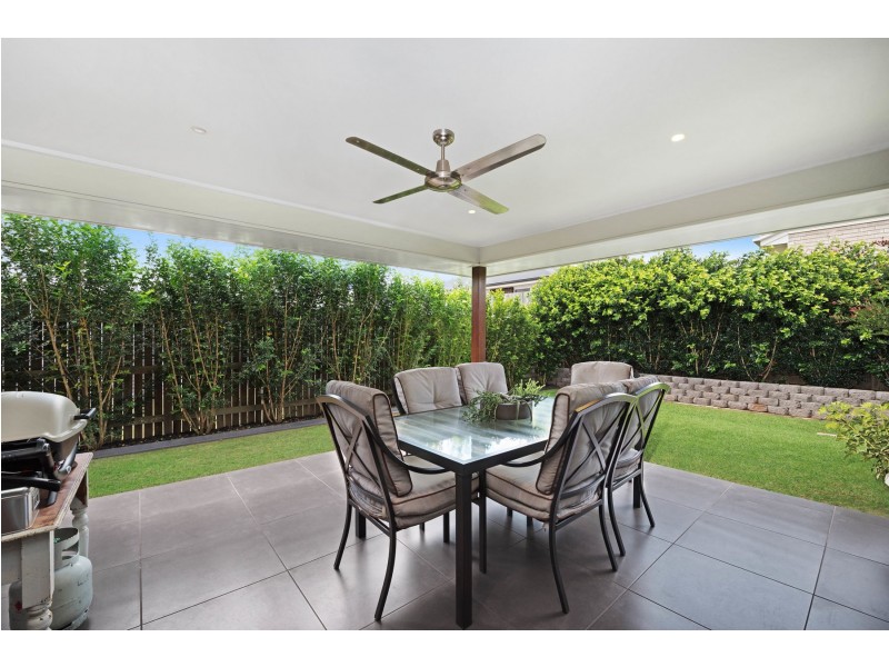 22 Tarlington Street, Middle Ridge QLD 4350