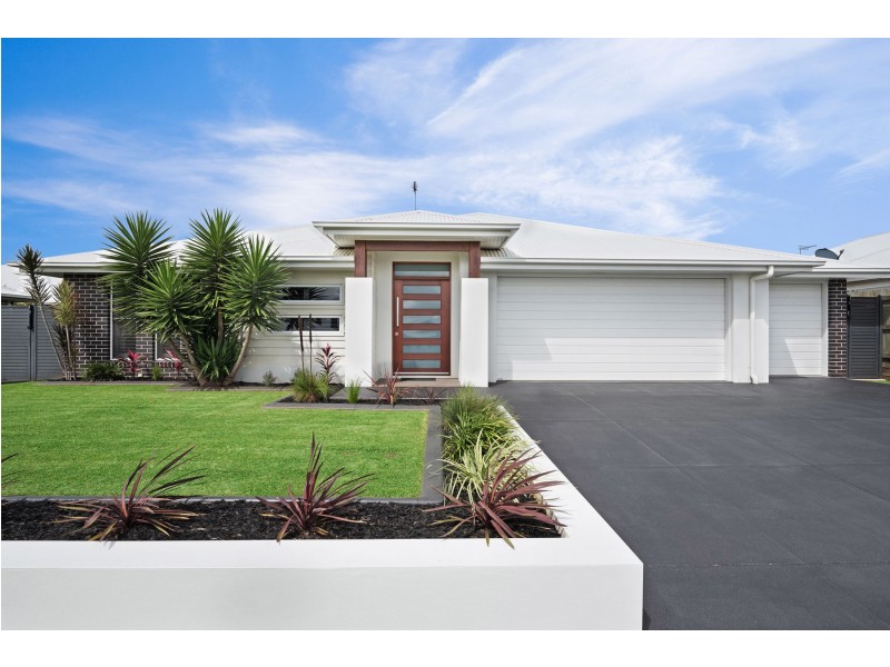 22 Tarlington Street, Middle Ridge QLD 4350