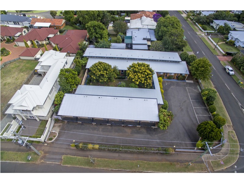 2 Long Street, Rangeville QLD 4350