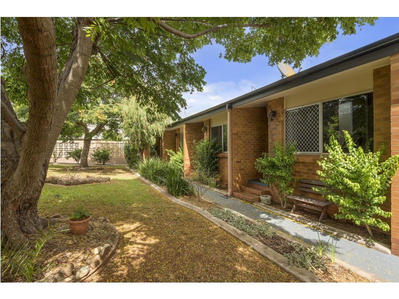 2 Long Street, Rangeville QLD 4350