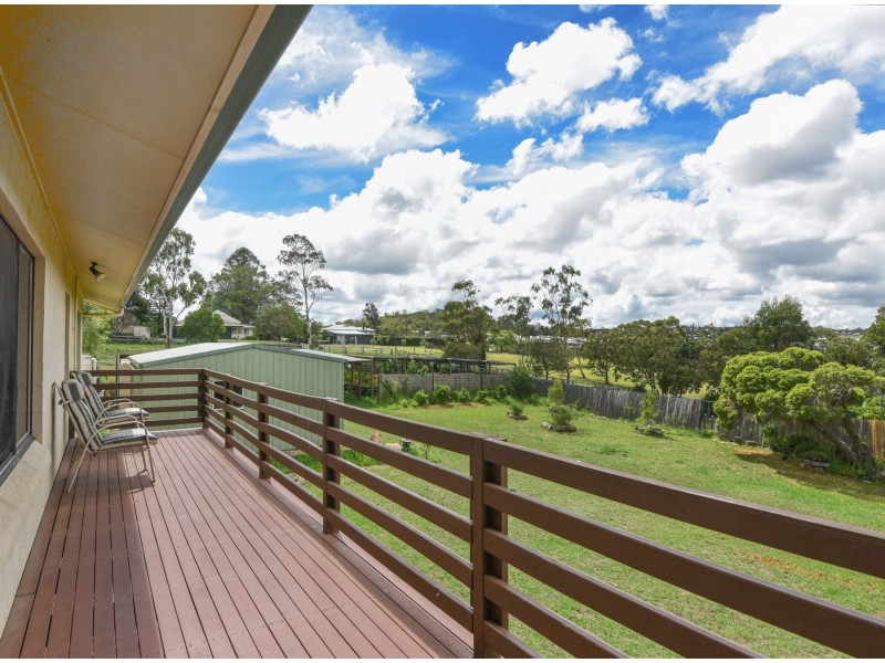 5 Kookaburra Court, Glenvale QLD 4350