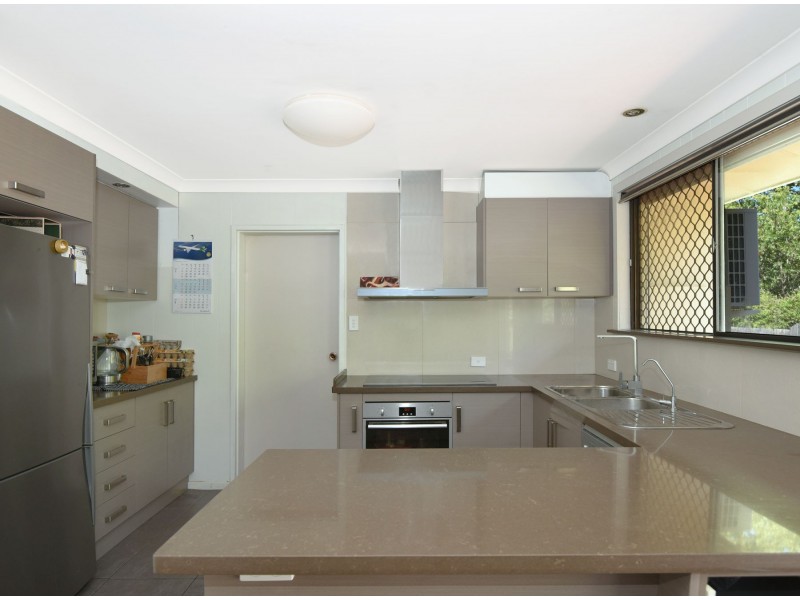 5 Kookaburra Court, Glenvale QLD 4350