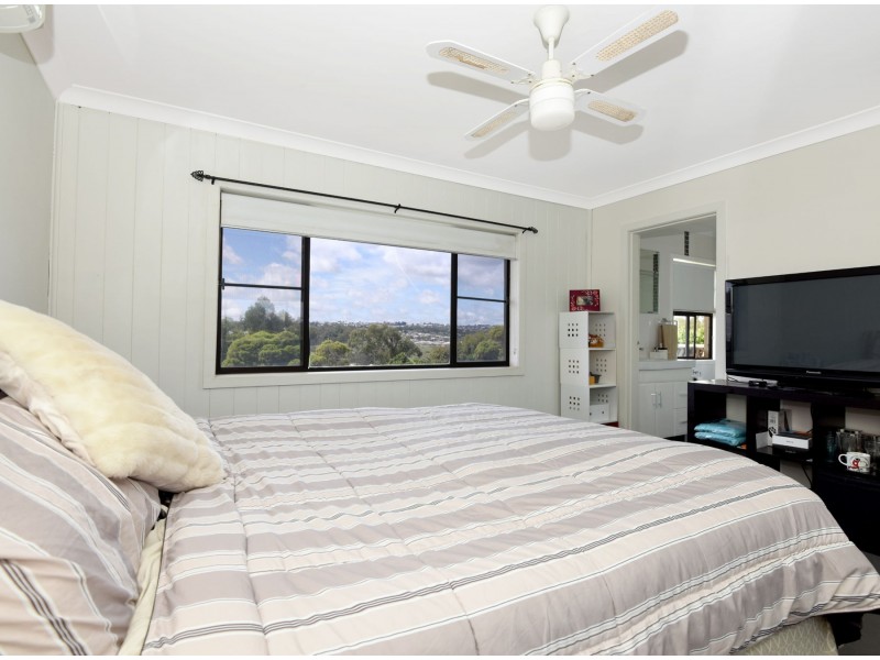 5 Kookaburra Court, Glenvale QLD 4350