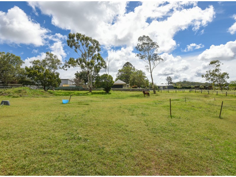 5 Kookaburra Court, Glenvale QLD 4350