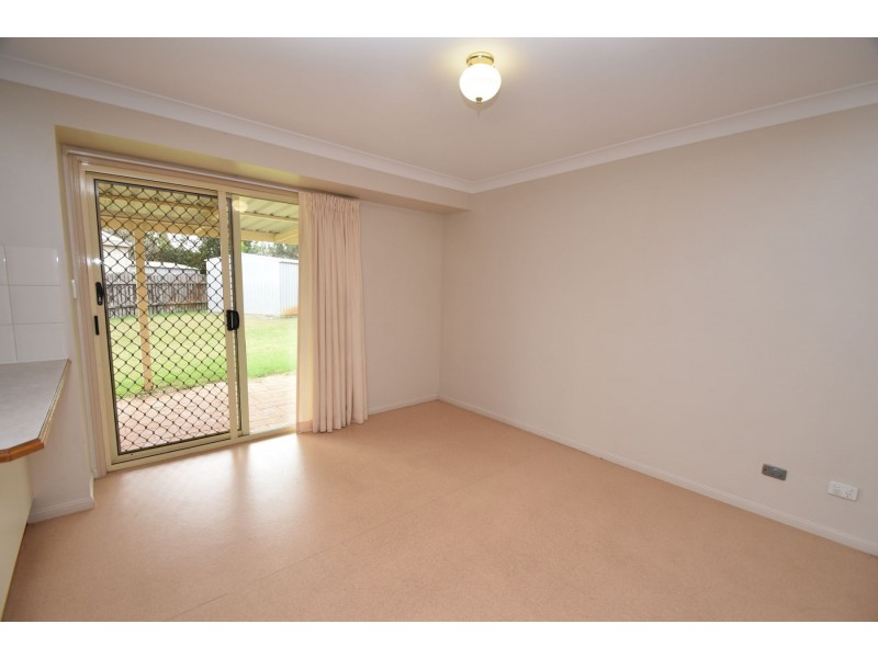 3 Bernborough Court, Glenvale QLD 4350