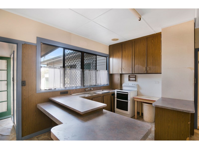 272 Alderley Street, Centenary Heights QLD 4350