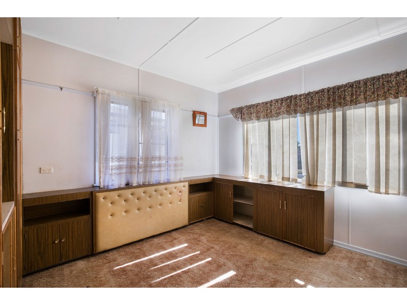 272 Alderley Street, Centenary Heights QLD 4350