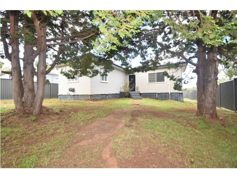 68 Long Street, Rangeville QLD 4350