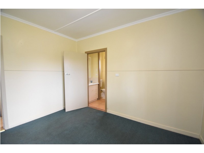 4 Perry Street, Harlaxton QLD 4350