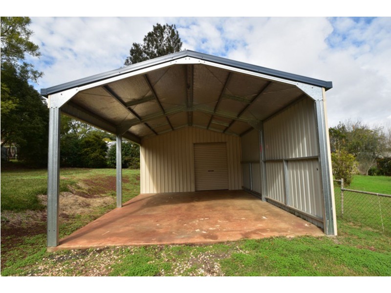 4 Perry Street, Harlaxton QLD 4350