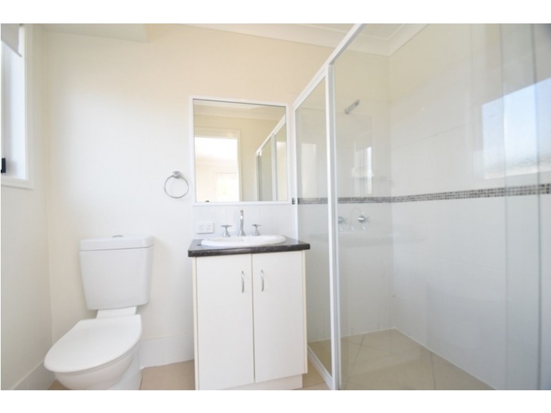 48 Wareena Crescent, Glenvale QLD 4350