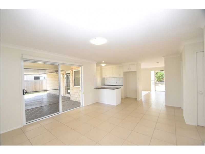 48 Wareena Crescent, Glenvale QLD 4350