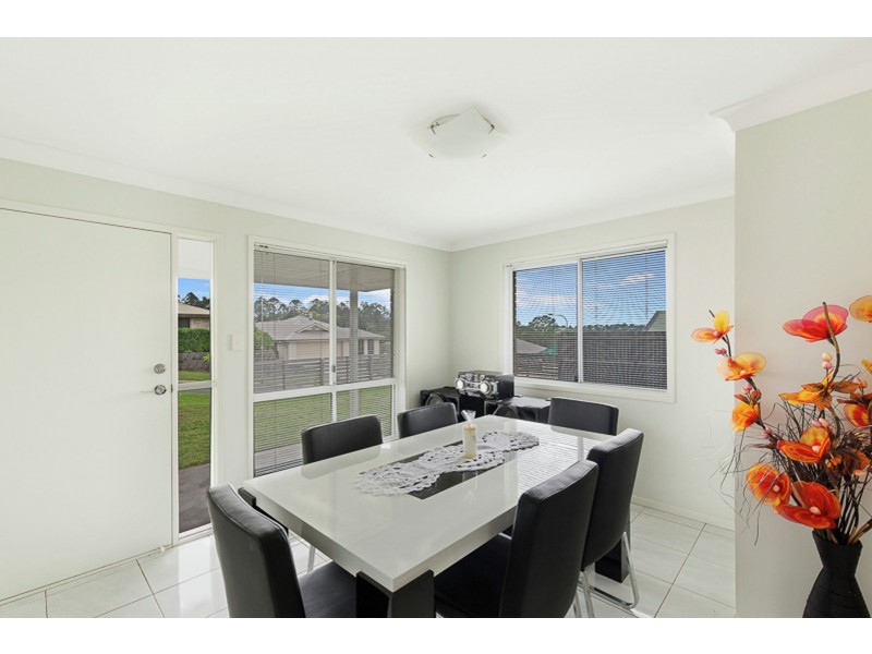 4 Latham Court, Wilsonton QLD 4350