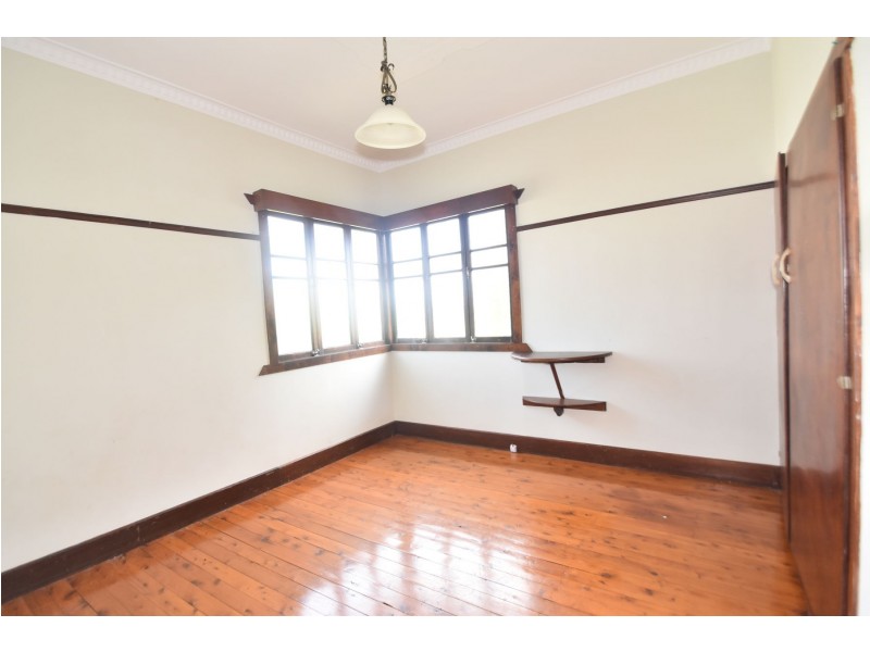 5 Boland  Street, North Toowoomba QLD 4350