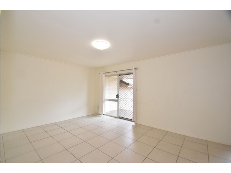 1/24 Wentworth Street, Centenary Heights QLD 4350